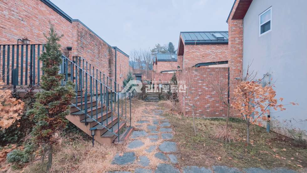 경기 용인처인구 원삼면 목신리 가동 복층 구조라 체감 면적 넓은 원룸형 공간 월세 매물번호 10020 사진 2