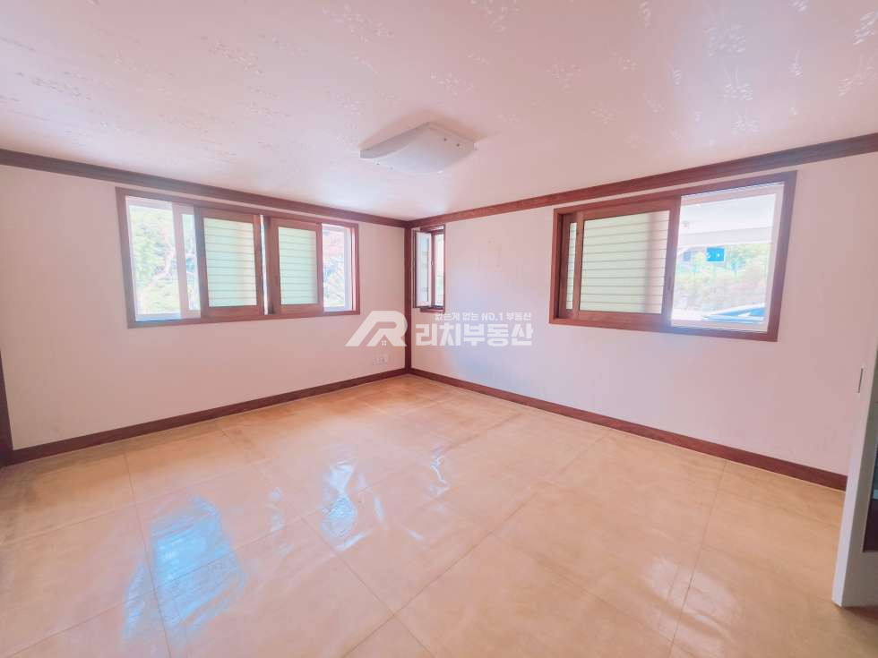 경기 용인처인구 원삼면 두창리 1673 1동 두창저수지 뷰 숙소, 카페, 식당 가능한 주차편리한 곳 월세 매물번호 10122 사진 13