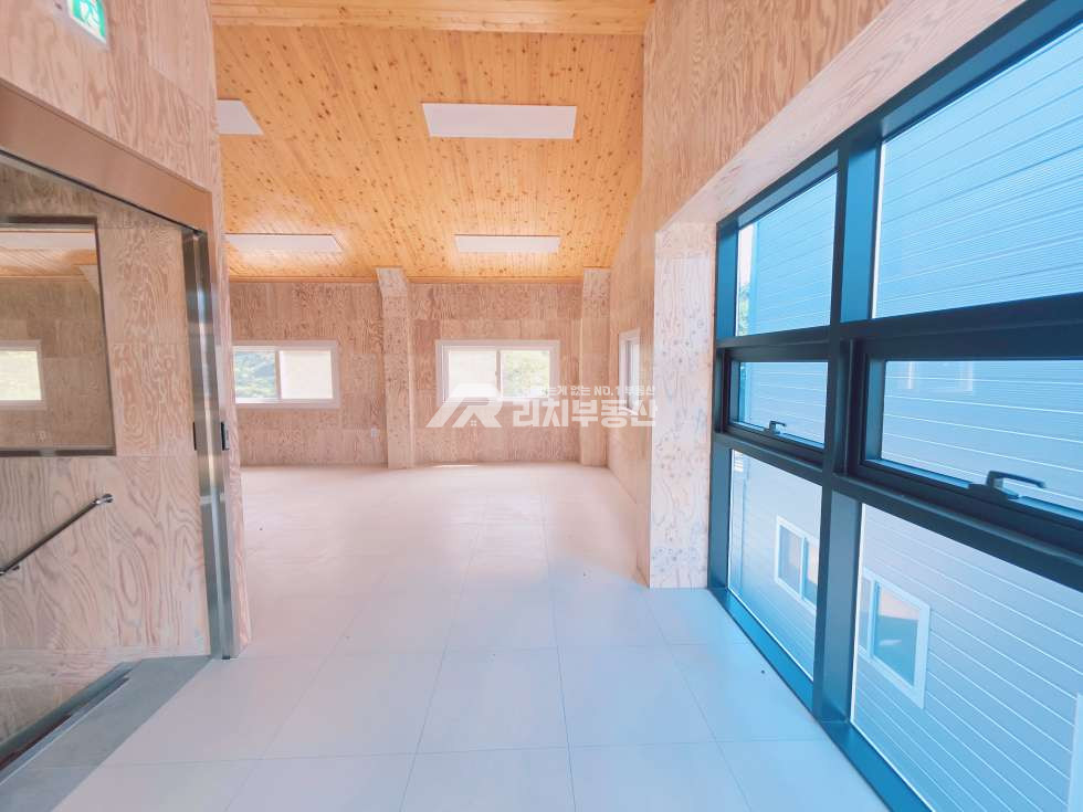 경기 용인처인구 원삼면 사암리 사암리 사무동이 있는 공장창고. 150평 주차공간 마당 넓은 곳 월세 매물번호 10157 사진 2